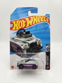Hot Wheels Rod Squad – Teed Off | 1:64 Scale Die-Cast Toy Car with Golf Cart Styling (118/250, 2/10)