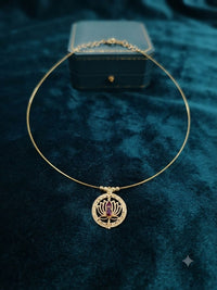 Minimalist Gold Wire Lotus Pendant Necklace – Lotus Bloom Choker